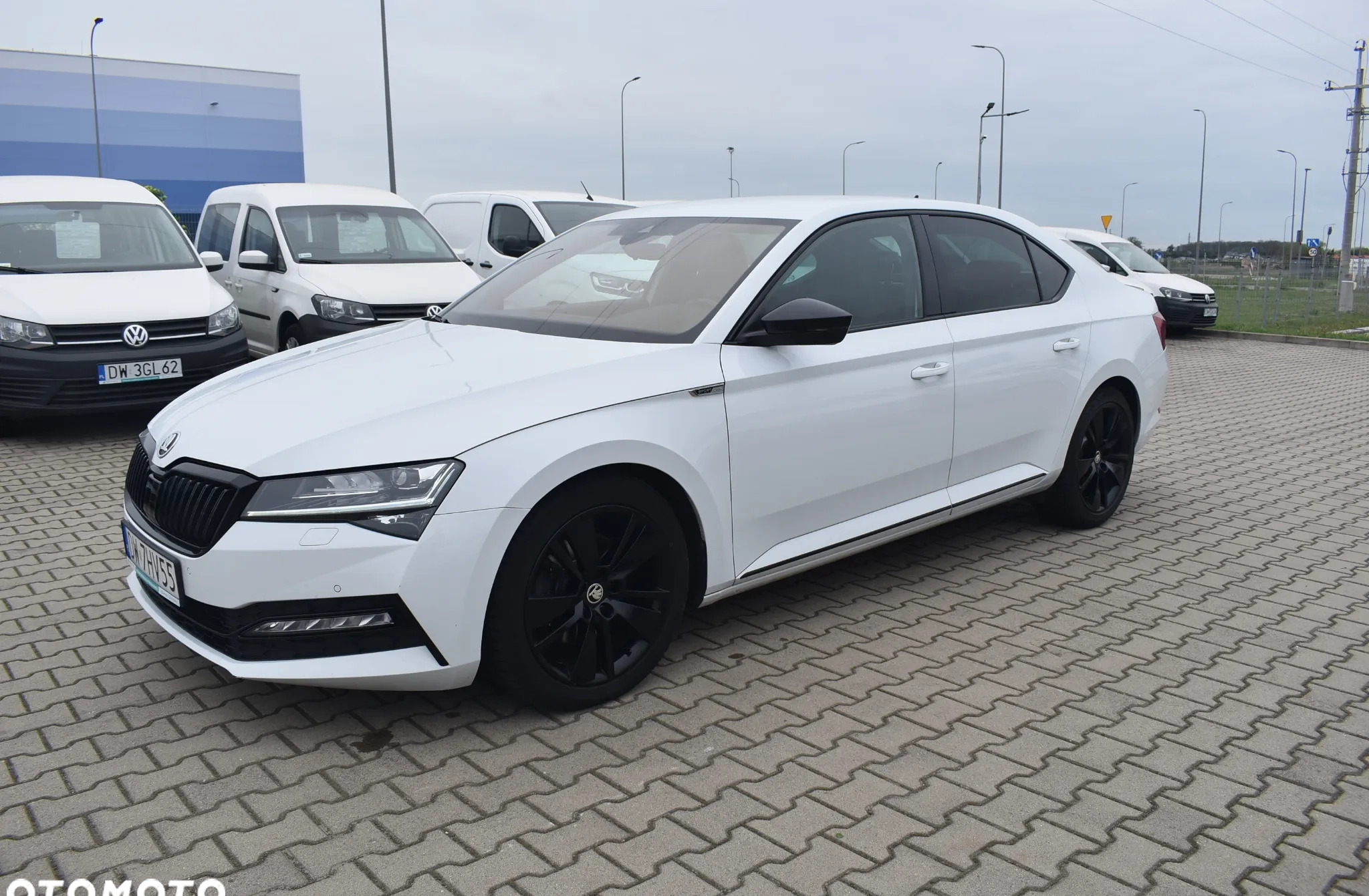Skoda Superb cena 82300 przebieg: 218319, rok produkcji 2020 z Wąchock małe 781